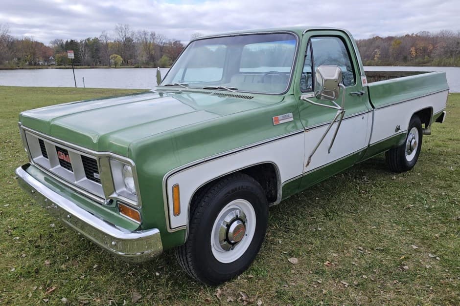 1974 GMC C/K 1973-1991 sold for $11,000