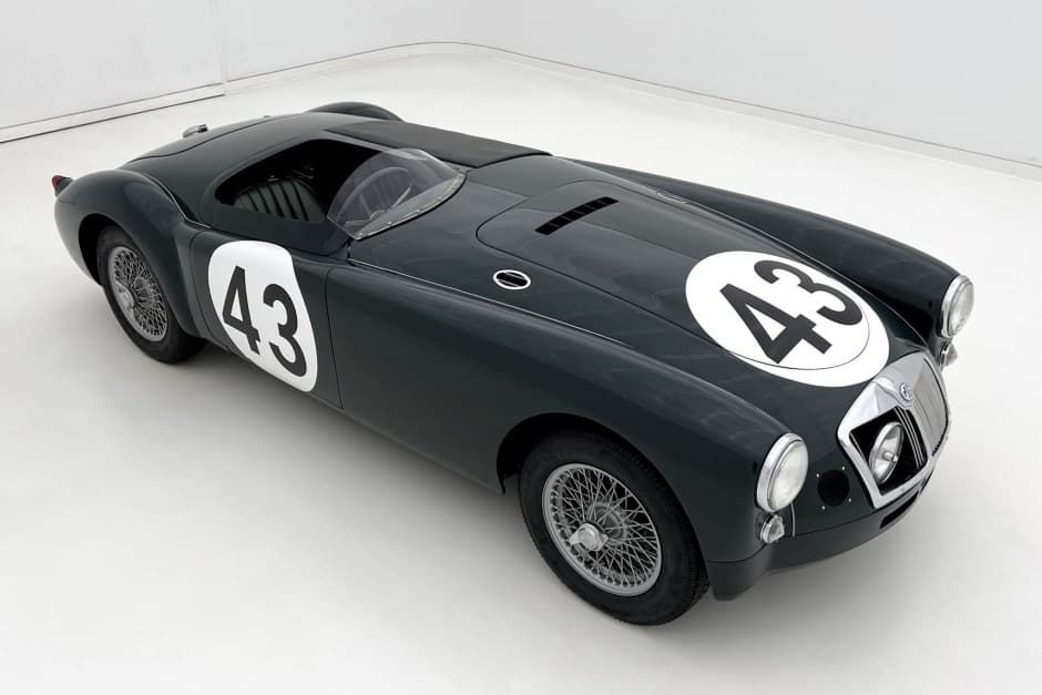 1960 MG MGA sold for $27,750