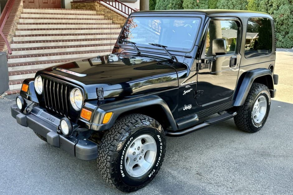 2000 Jeep Wrangler TJ (1997-2006) sold for $18,750