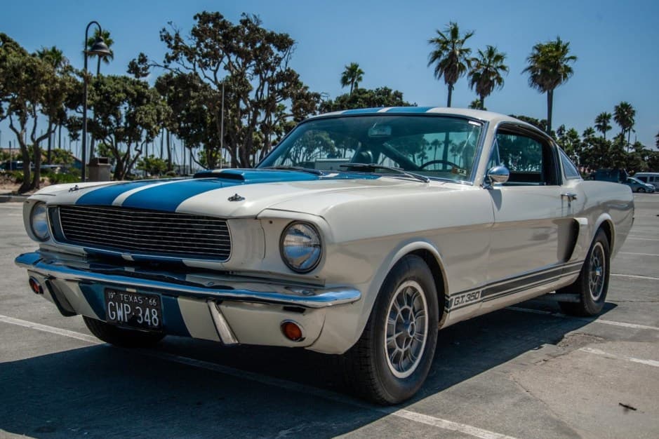 1966 Shelby Mustang GT350 & GT500 sold for $168,000