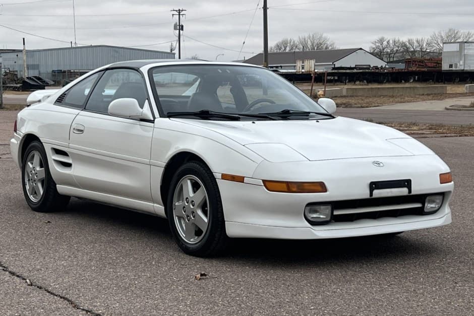 1994 Toyota SW20 MR2 sold for $28,500