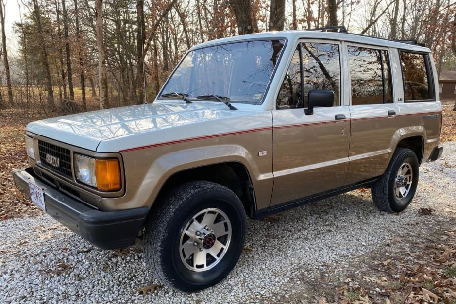 1988 Isuzu Trooper sold for $9,985