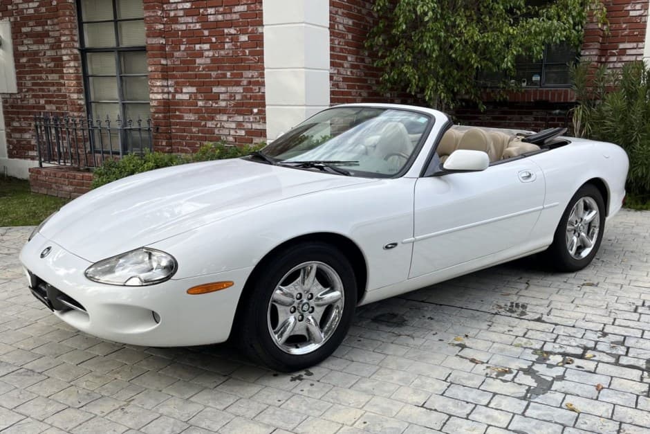 1999 Jaguar XK8 sold for $6,300