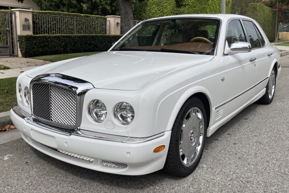 2009 Bentley Arnage sold for $40,000
