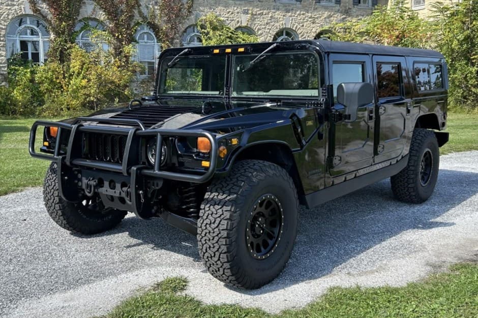 2001 Hummer H1 sold for $49,750