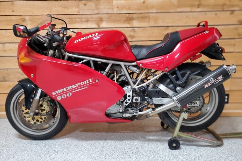 1995 Ducati 750, 800, 900, & 1000 Supersport (1988-2007) sold for $6,500
