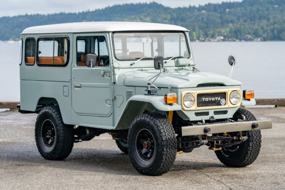 1982 Toyota Land Cruiser FJ43 sold for $64,533