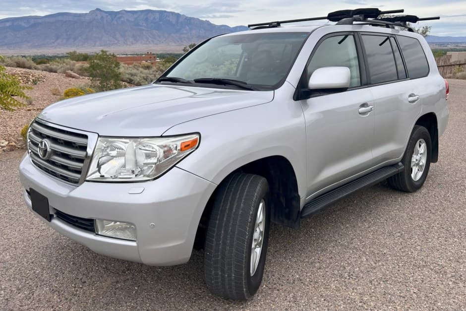 2010 Toyota Land Cruiser 200-Series sold for $21,250