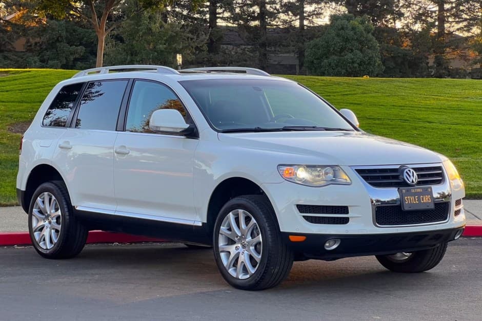 2009 Volkswagen Touareg sold for $16,000