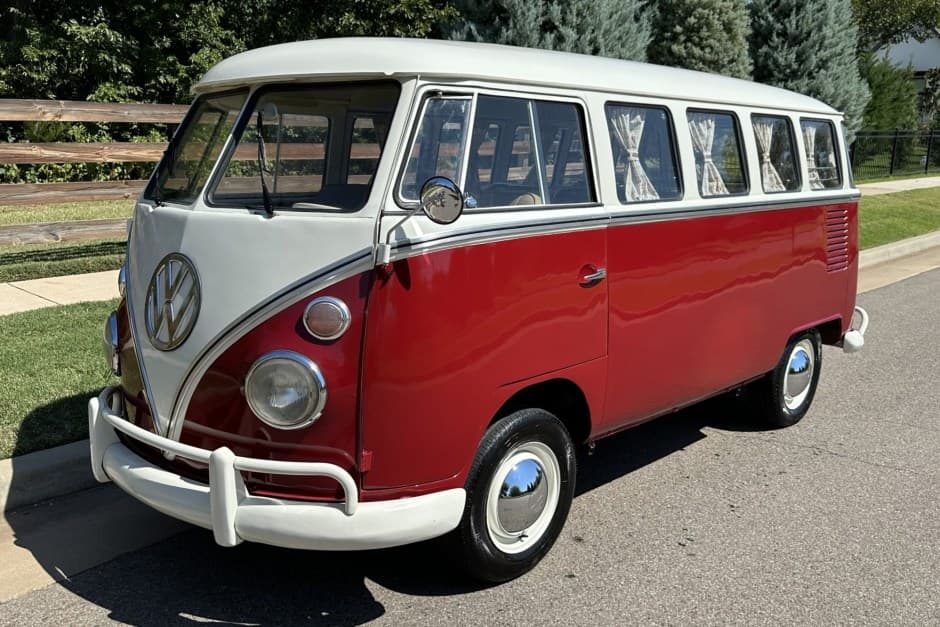 1969 Volkswagen Split-Window Bus sold for $21,000