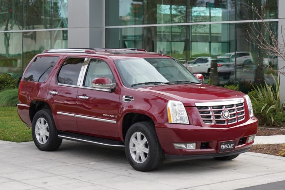 2007 Cadillac Escalade & EXT GMT900 (2007-2014) sold for $20,249