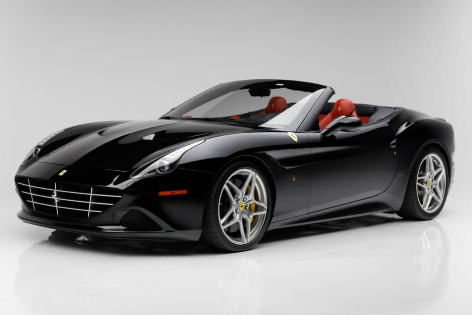 2015 Ferrari California sold for $137,500