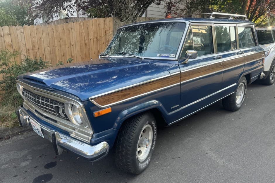1978 Jeep SJ Grand Wagoneer sold for $18,000
