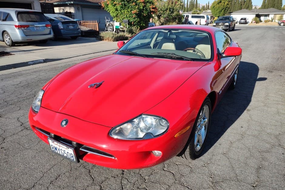 1999 Jaguar XK8 sold for $3,700