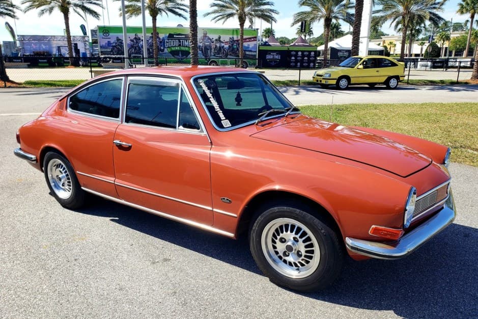 1971 Volkswagen Karmann Ghia sold for $23,250