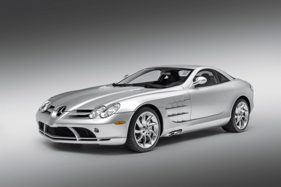 2006 Mercedes-Benz SLR McLaren sold for $371,000