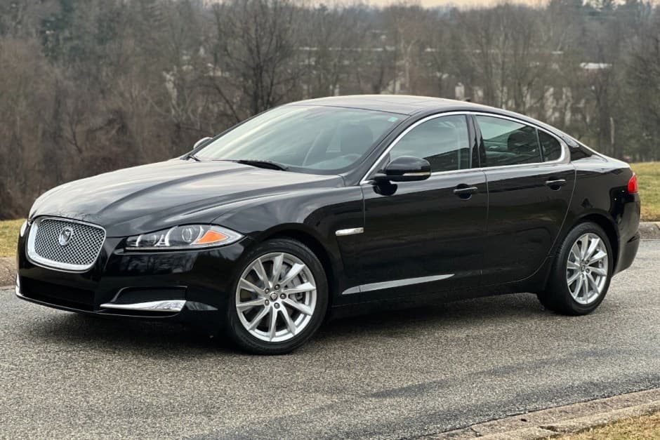 2013 Jaguar XF sold for $17,500
