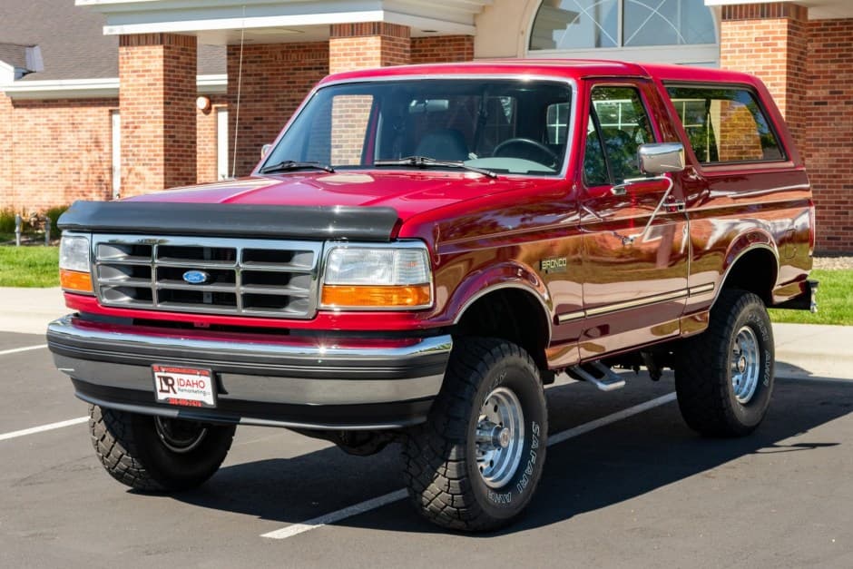 1994 Ford Bronco 4th-5th Generations 1987-1996 sold for $40,500