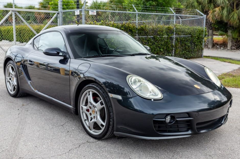 2006 Porsche 987 Cayman sold for $23,250