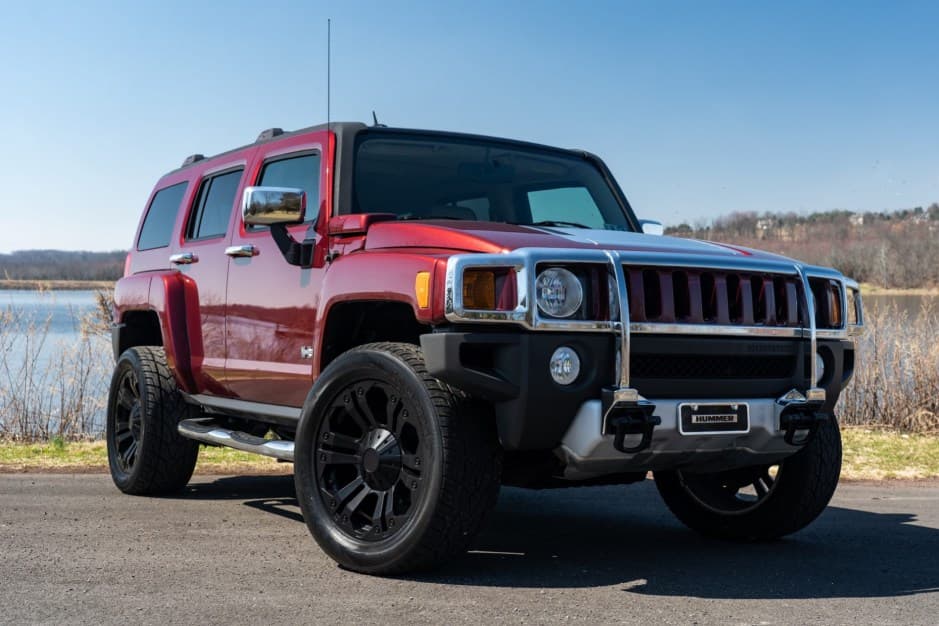2009 Hummer H3 sold for $36,750