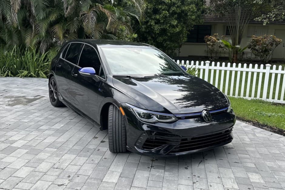 2023 Volkswagen Golf R sold for $35,000
