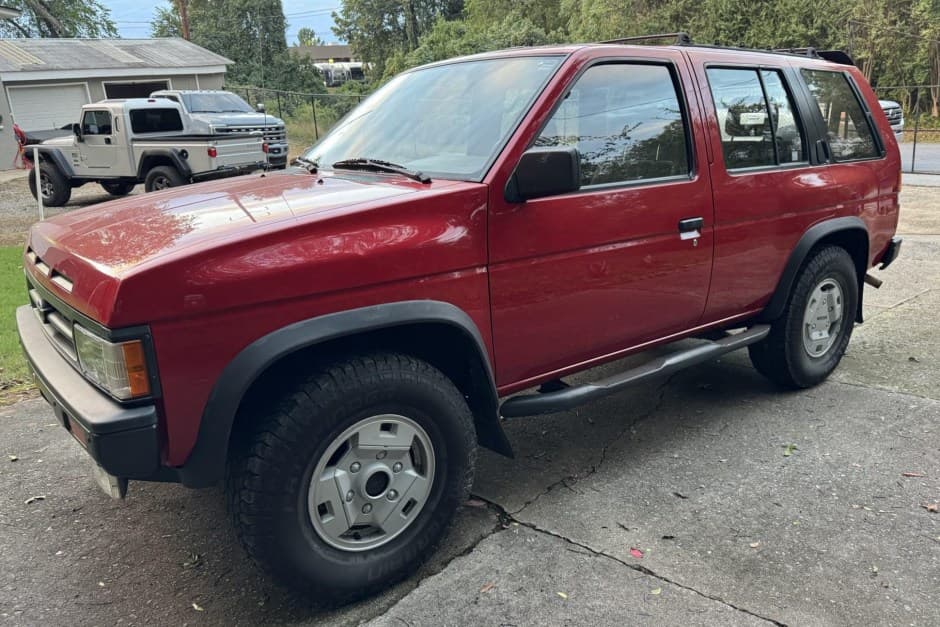 1991 Nissan Pathfinder sold for $9,900