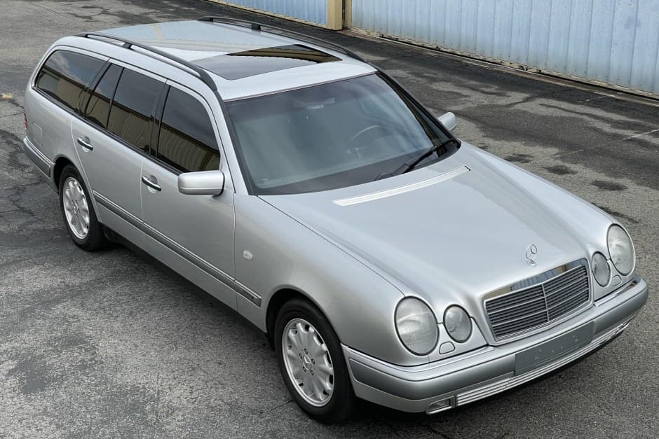 1996 Mercedes-Benz W210 E-Class sold for $30,000