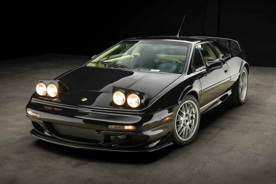 2003 Lotus Esprit sold for $108,000