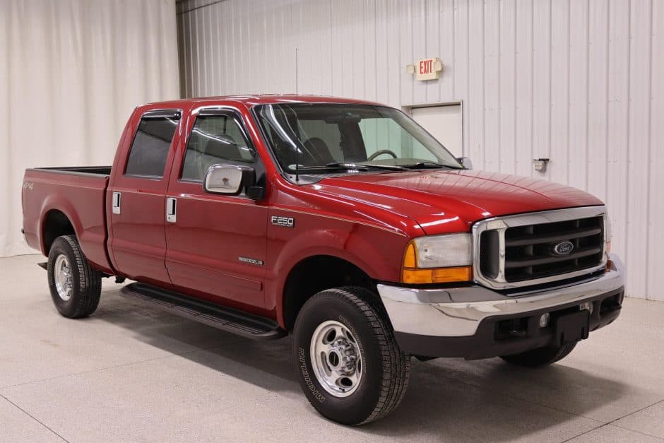 2001 Ford Super Duty 1999-2007 sold for $43,500