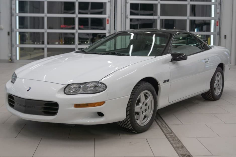 1998 Chevrolet Camaro 4th Generation 1993-2002 sold for $26,250