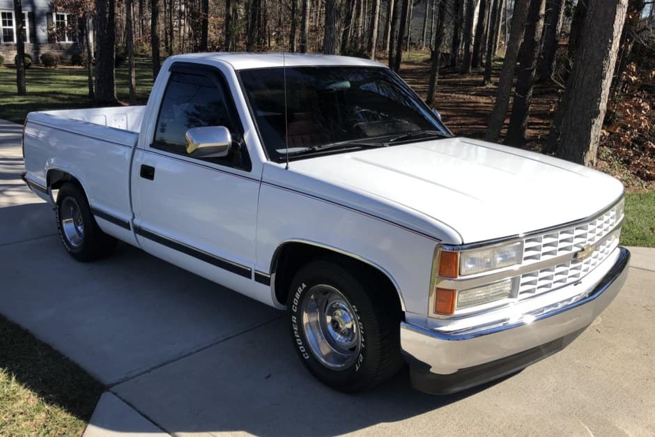 1988 Chevrolet C/K GMT400 (1988-2002) sold for $20,500