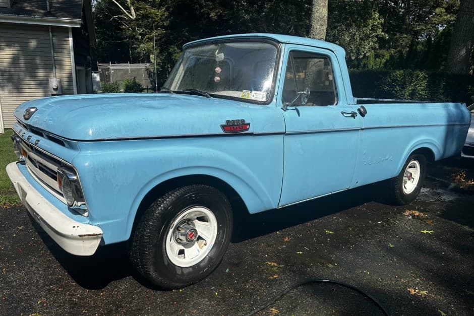 1963 Ford F-Series 1961-1966 sold for $3,626