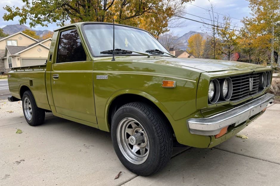 1975 Toyota Hilux/Pickup (N20 1972-1978) sold for $4,350