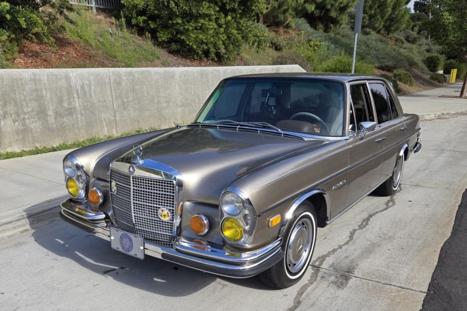 1972 Mercedes-Benz W108 & W109 sold for $16,750