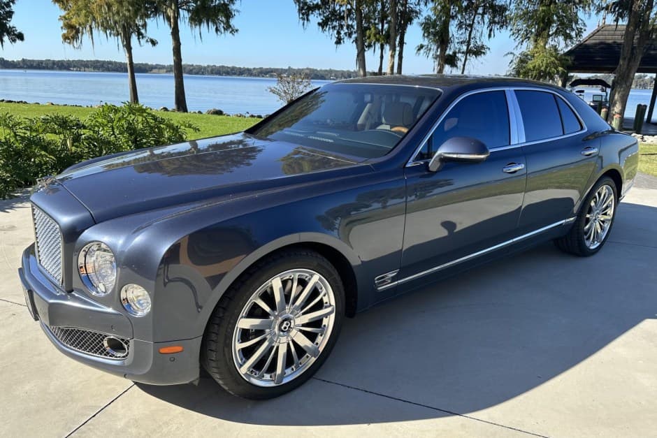 2014 Bentley Mulsanne (2011-2020) sold for $99,000
