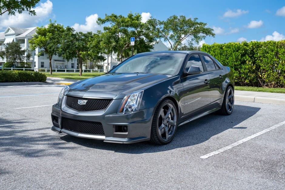 2009 Cadillac CTS & CTS-V sold for $31,500