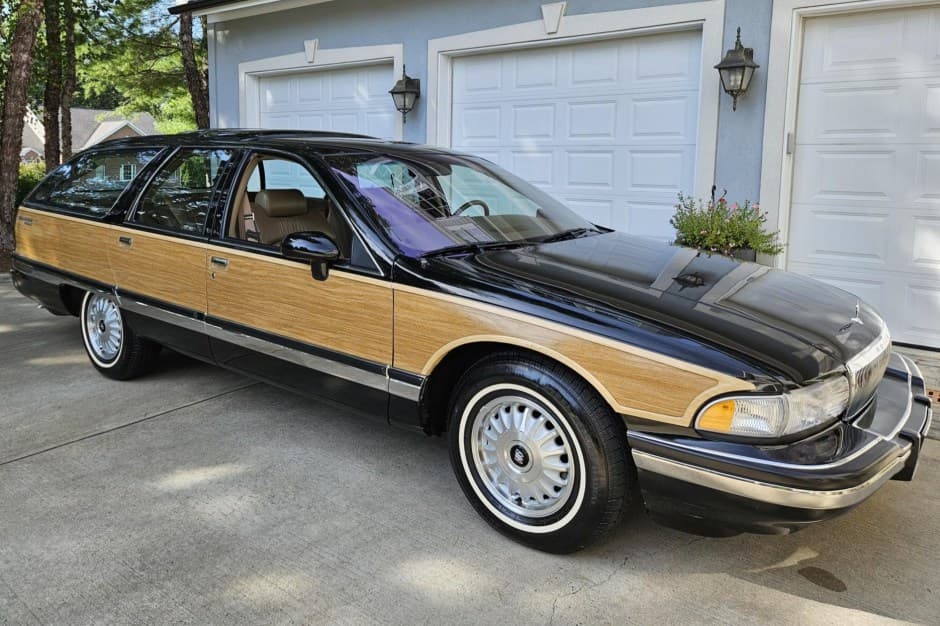 1993 Buick Roadmaster sold for $25,500