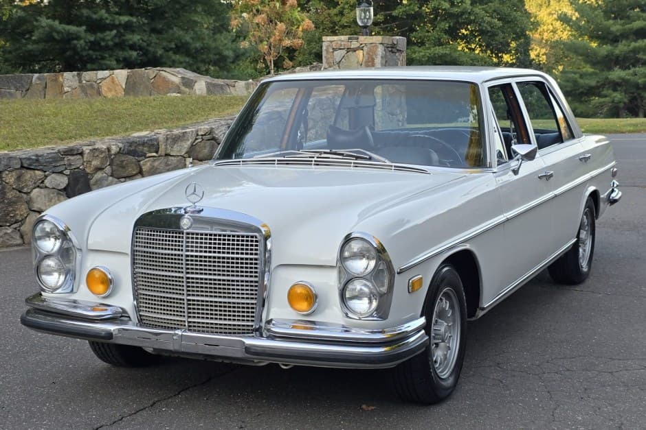 1973 Mercedes-Benz W108 & W109 sold for $15,000