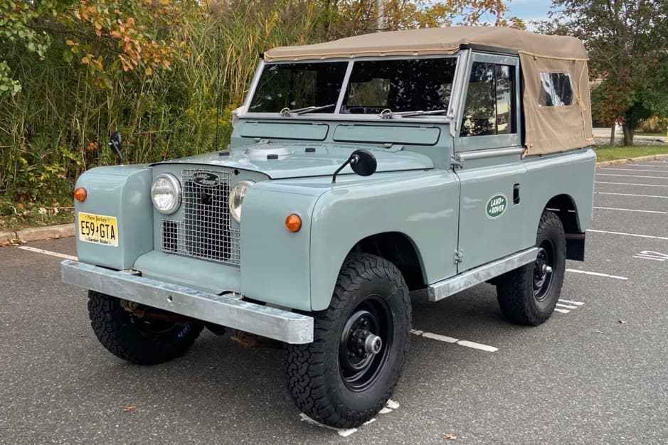 1967 Land Rover Series 88 sold for $68,000
