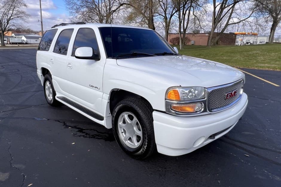 2001 GMC Yukon GMT800 sold for $19,750