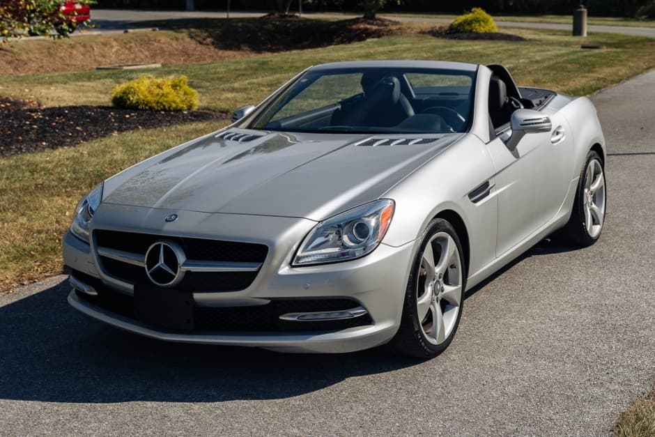 2012 Mercedes-Benz SLK-Class sold for $15,500