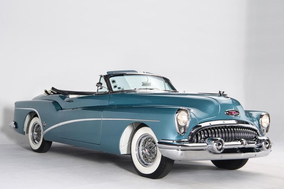 1953 Buick Skylark sold for $149,053