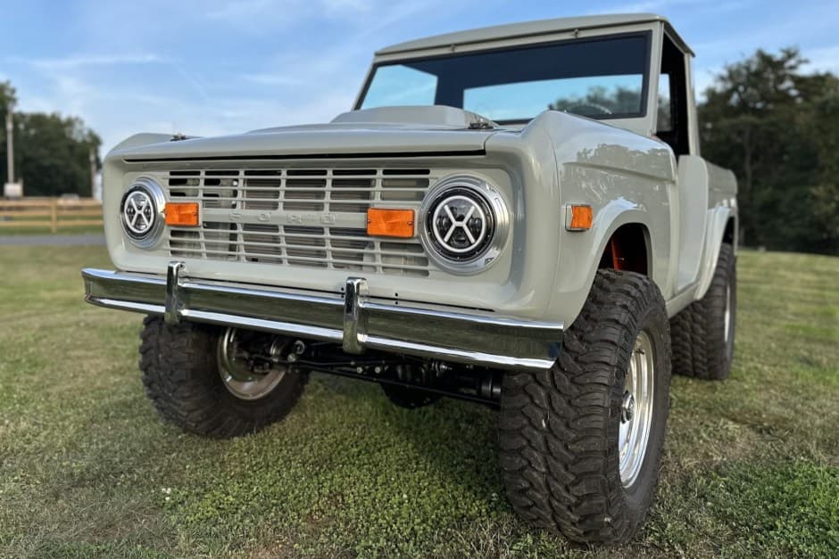 1972 Ford Bronco U13/U14/U15 1966-1977 sold for $40,000