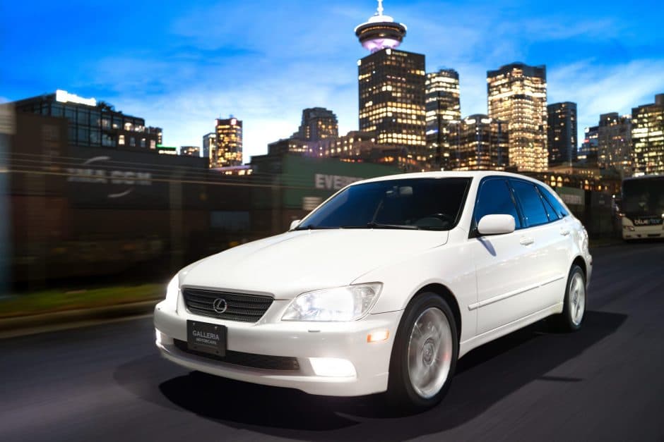 2003 Lexus IS sold for $10,250