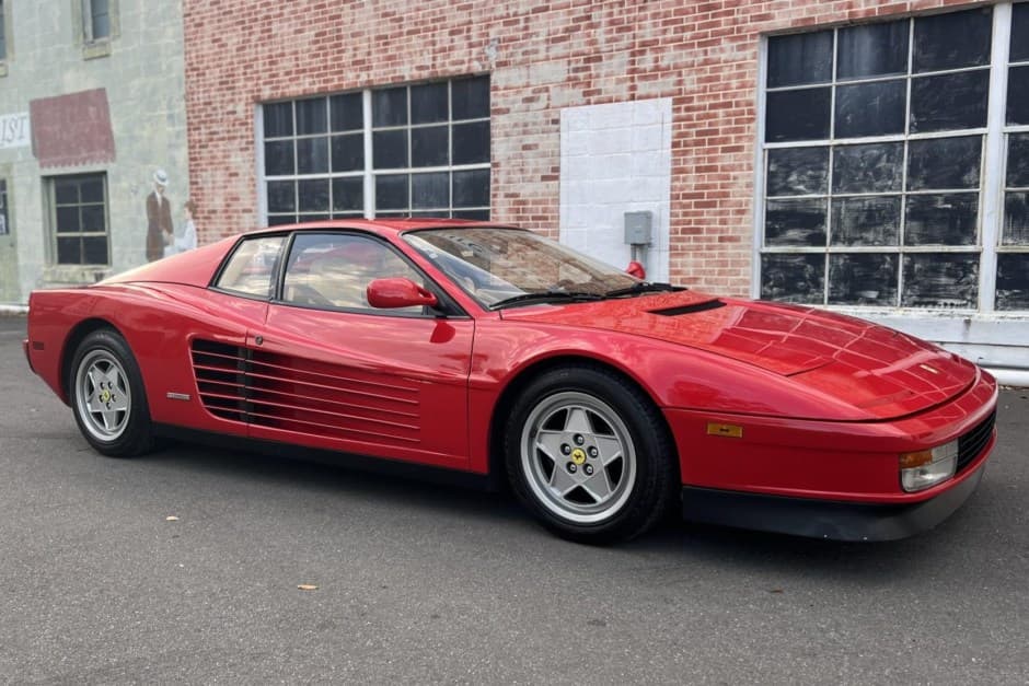 1990 Ferrari Testarossa sold for $101,000