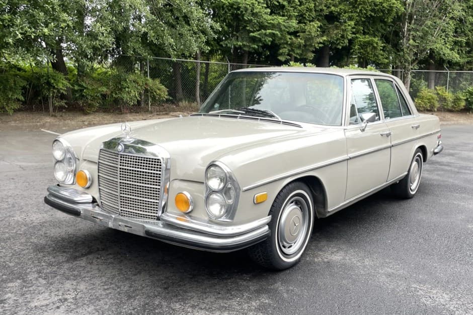 1972 Mercedes-Benz W108 & W109 sold for $10,500