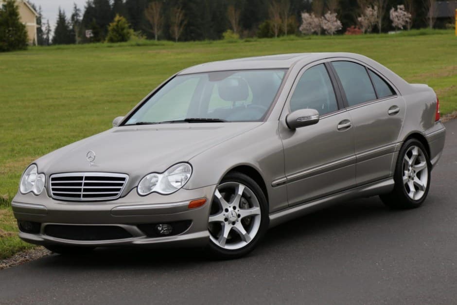 2007 Mercedes-Benz W203 C-Class sold for $9,000