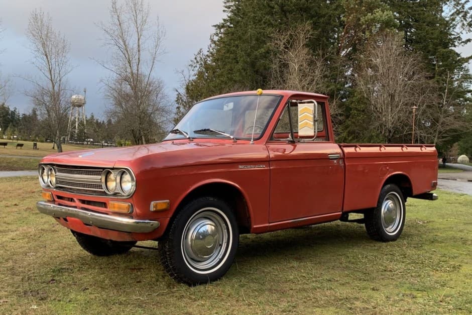 1972 Datsun Pickup sold for $8,100