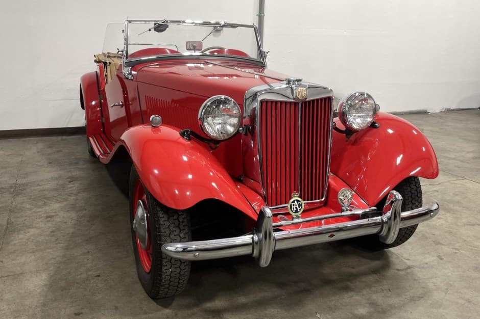 1950 MG TD sold for $13,000