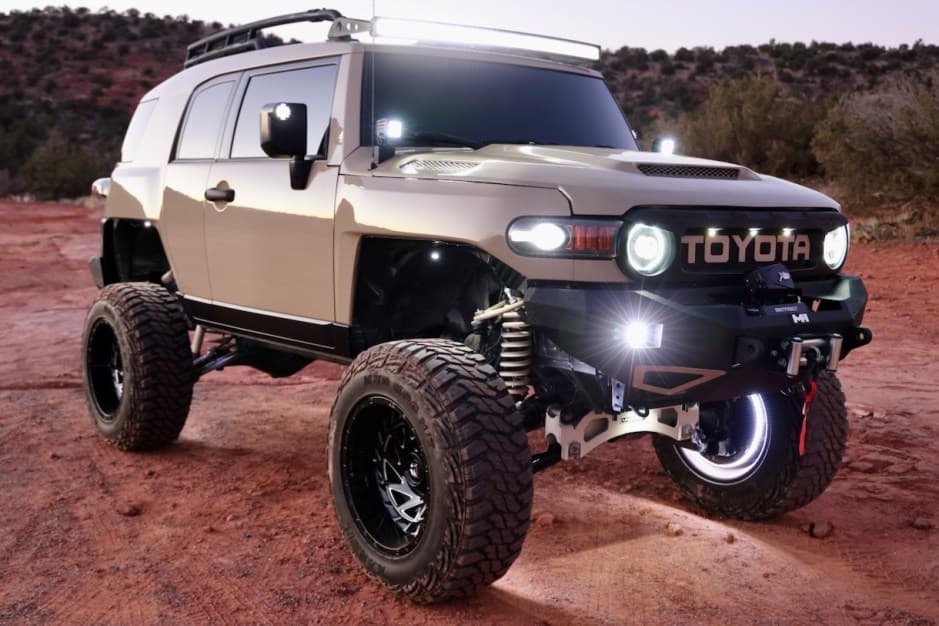 2014 Toyota FJ Cruiser sold for $37,250